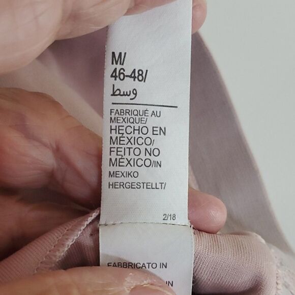 Under Armor sports bra..medium, pink.. - Picture 6 of 6